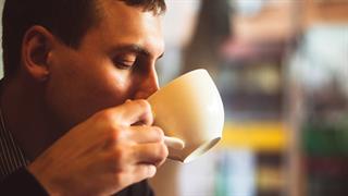 Πόσα φλιτζάνια  βραστού καφέ την ημέρα συνδέονται με υψηλότερο κίνδυνο άνοιας και Alzheimer