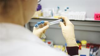 Η Ομοσπονδία Εργαστηριακών Ιατρών για την αδυναμία εφαρμογής του 
