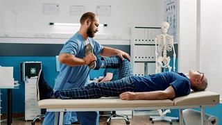 ΠΣΦ: Αναβάθμιση του φυσικοθεραπευτή με τον νόμο 5243/2025