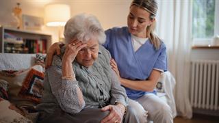 Εκτιμήσεις κινδύνου με βάση τη γονιδιωματική για την πρόβλεψη της άνοιας