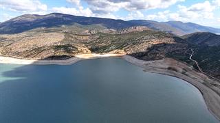 ''Στεγνώνουν'' Μόρνος και Υλίκη παρά τις τελευταίες βροχές