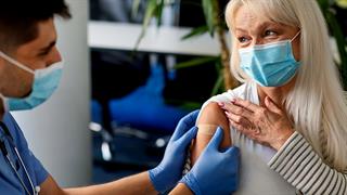 Ποιο εμβόλιο προστατεύει από την εξέλιξη της άνοιας [μελέτη]