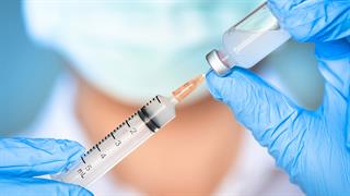 Πνευμονία: Νέο εμβόλιο προσφέρει υψηλότερη προστασία σε ενήλικες και άτομα με υποκείμενα νοσήματα