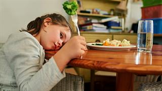 Γιατί τα παιδιά νιώθουν εξάντληση μετά από τις ιώσεις