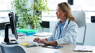 Αύξηση ιατρικής αμοιβής από 10 σε 13 ευρώ - Τροπολογία καταθέτει το υπουργείο Υγείας