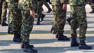 ΠΙΣ: Επαναφορά των προηγούμενων ρυθμίσεων για τη στράτευση των γιατρών