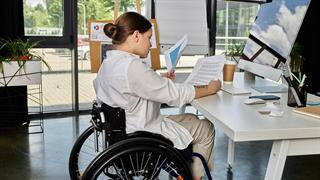 ΕΣΑμεΑ: Ζητεί συνάντηση με την υπουργό Κοινωνικής Συνοχής για τον Προσωπικό Βοηθό