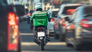 ΦΣΑ: Φαρμακεία διακινούν φάρμακα τις αργίες και εκτός ωραρίου μέσω εταιρειών ντελίβερι