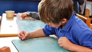 Montessori στο σπίτι: 4 απλά βήματα για να εφαρμόσεις τη μέθοδο στην καθημερινότητα