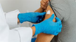 Διαδερμικά επιθέματα οιστραδιόλης στον τοπικά προχωρημένο καρκίνο του προστάτη