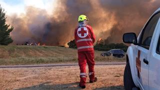 Ο Ελληνικός Ερυθρός Σταυρός στην πρώτη γραμμή στο πύρινο μέτωπο στη Σίβηρη Χαλκιδικής