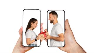 Μήπως τελικά τα smartphones ευθύνονται για την κατάρρευση των γεννήσεων;