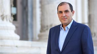 Κώστας Κατσαφάδος: Η συνταγογράφηση επιστρέφει στα ΚΑΠΗ του Πειραιά